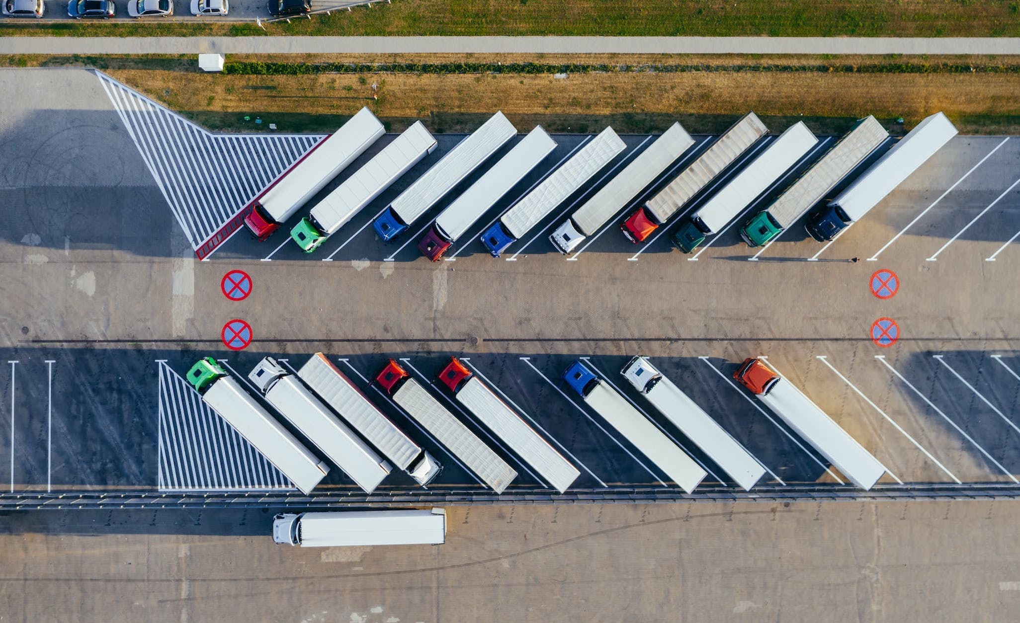 GPS Tracker Car Delivery & Logistics